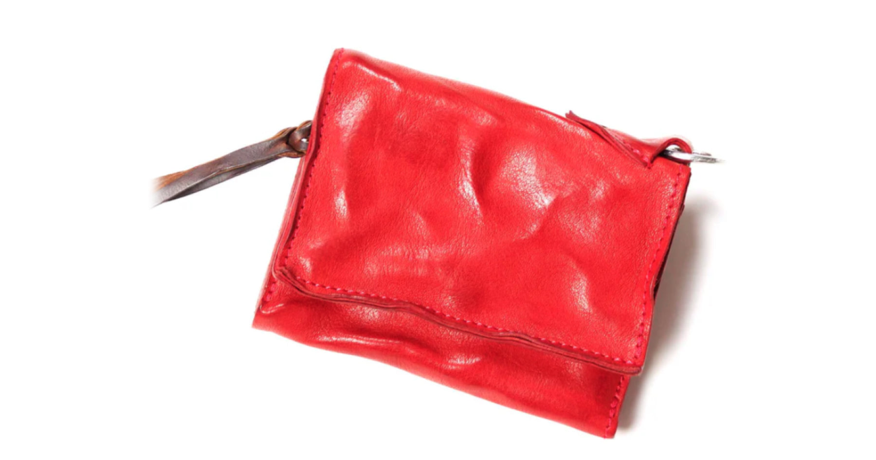 赤色の財布。