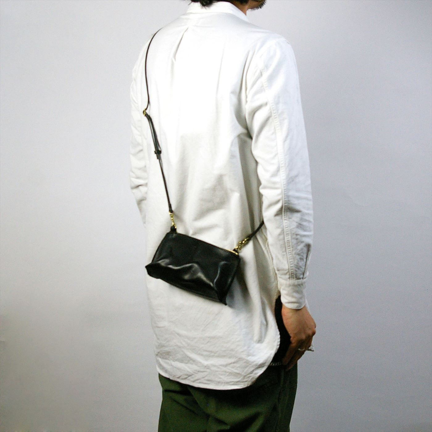 annak マチ付ハンドウォッシュミニショルダー