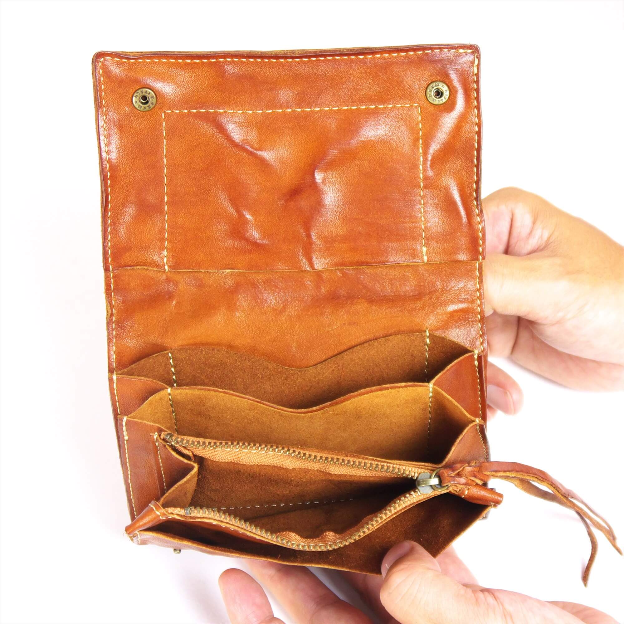 annak ミドルサイズハンドウォッシュ財布