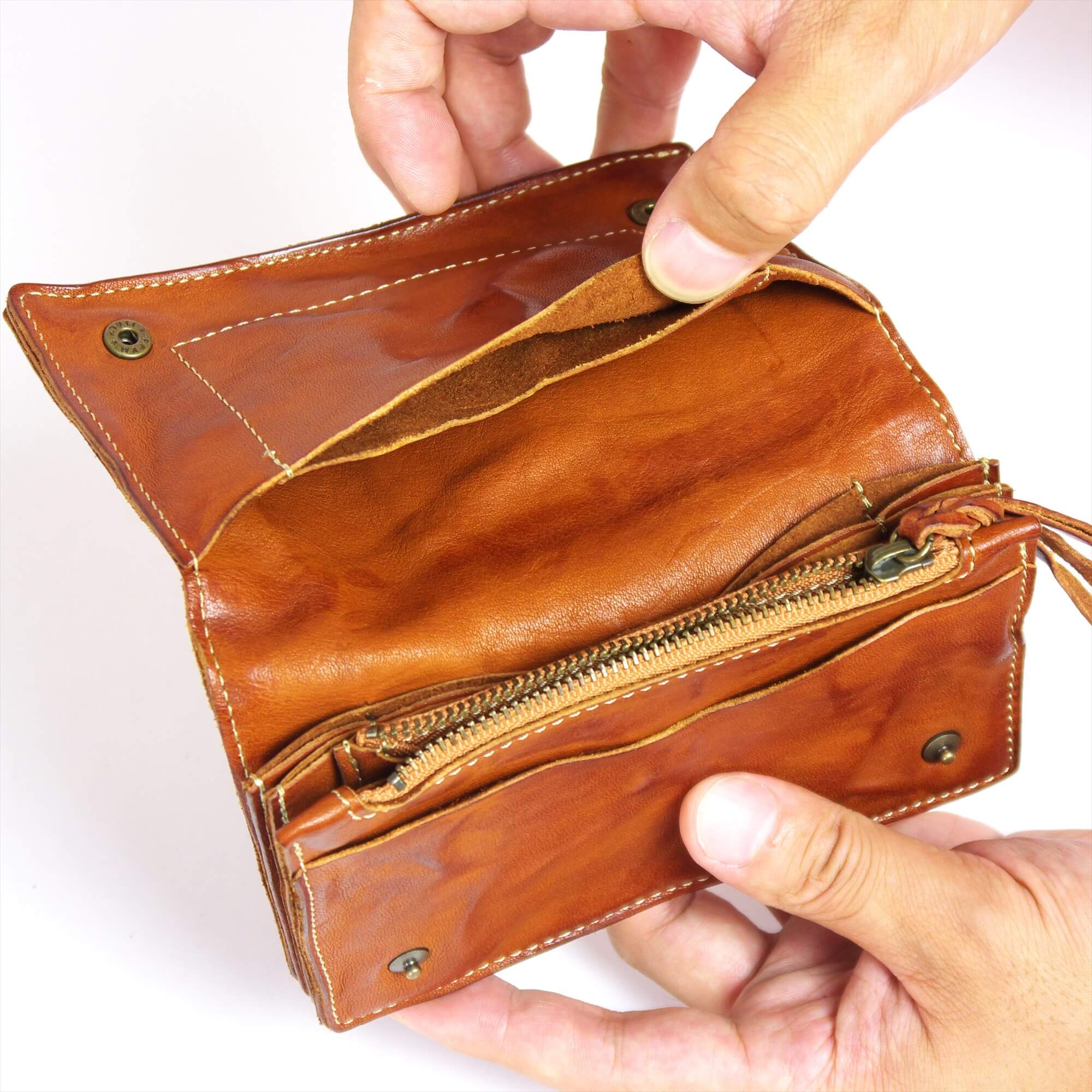 annak ミドルサイズハンドウォッシュ財布